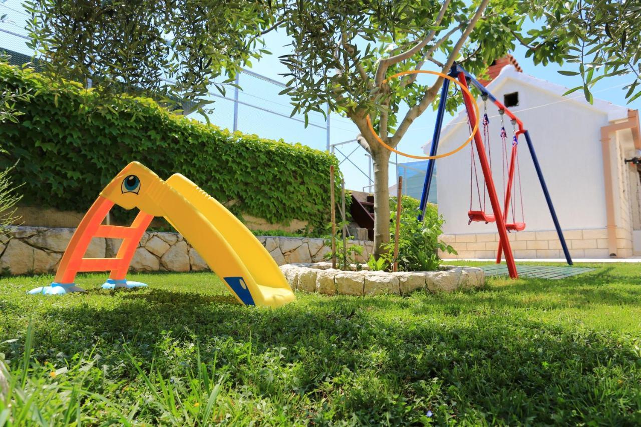 Family Friendly Seaside Apartments Razanj, Rogoznica - 10373 Εξωτερικό φωτογραφία