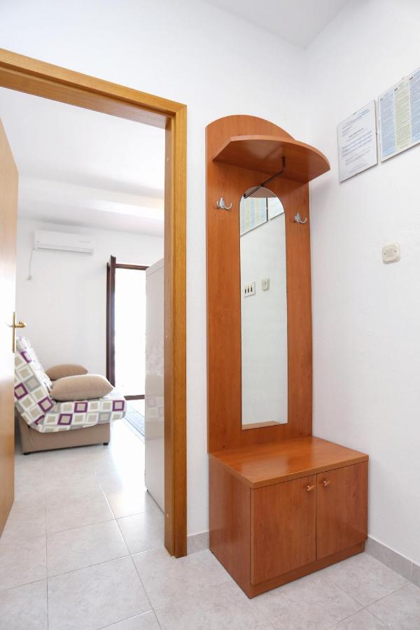 Family Friendly Seaside Apartments Razanj, Rogoznica - 10373 Εξωτερικό φωτογραφία