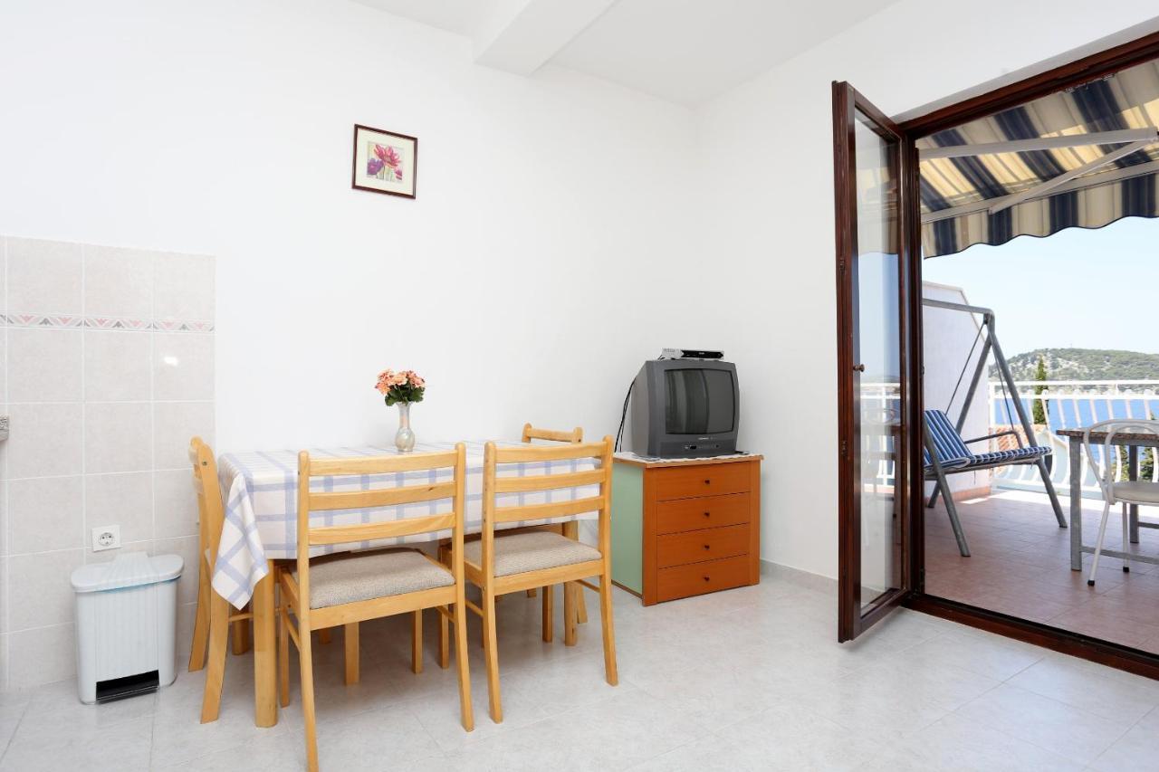 Family Friendly Seaside Apartments Razanj, Rogoznica - 10373 Εξωτερικό φωτογραφία
