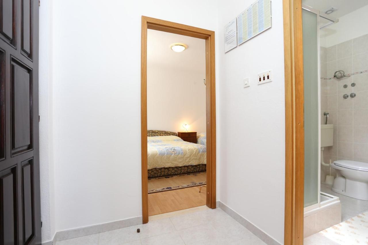 Family Friendly Seaside Apartments Razanj, Rogoznica - 10373 Εξωτερικό φωτογραφία