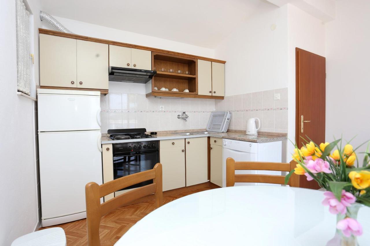 Family Friendly Seaside Apartments Razanj, Rogoznica - 10373 Εξωτερικό φωτογραφία